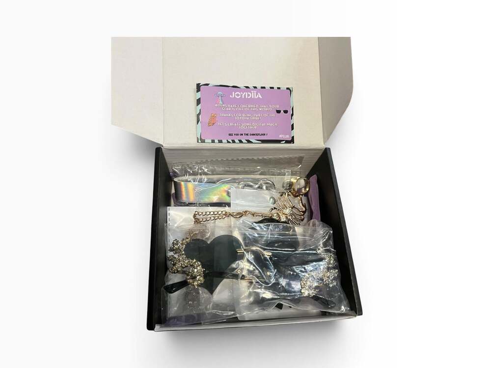Joydiiia Rave Accessory Bundle Including six pieces - Picture 2 of 3